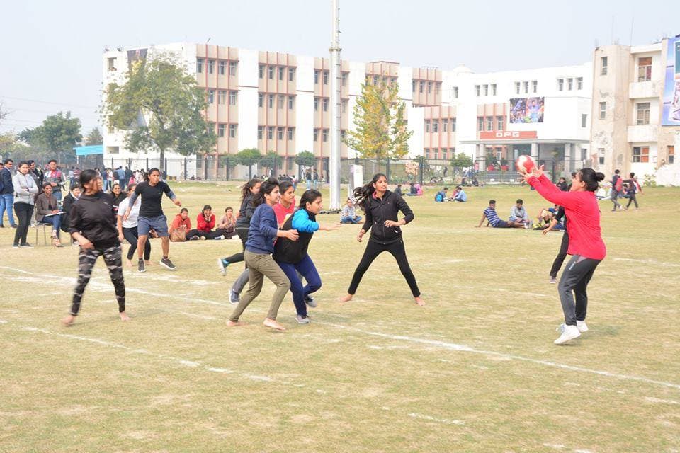 DPG Degree College Gurgaon Sports photo 7