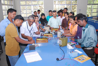 Govindram Seksaria Science College Belgaum Labs photo 7