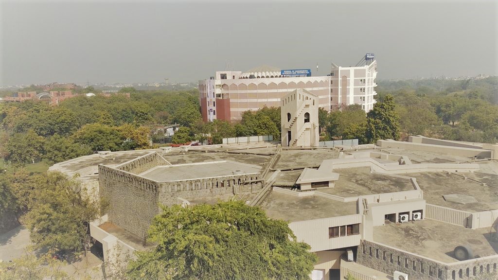 Jamia Hamdard University Delhi Campus photo 17