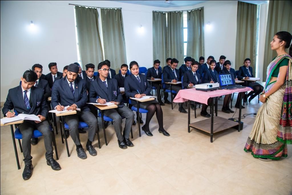 Tuli College of Hotel Management Nagpur Academic Building photo 16