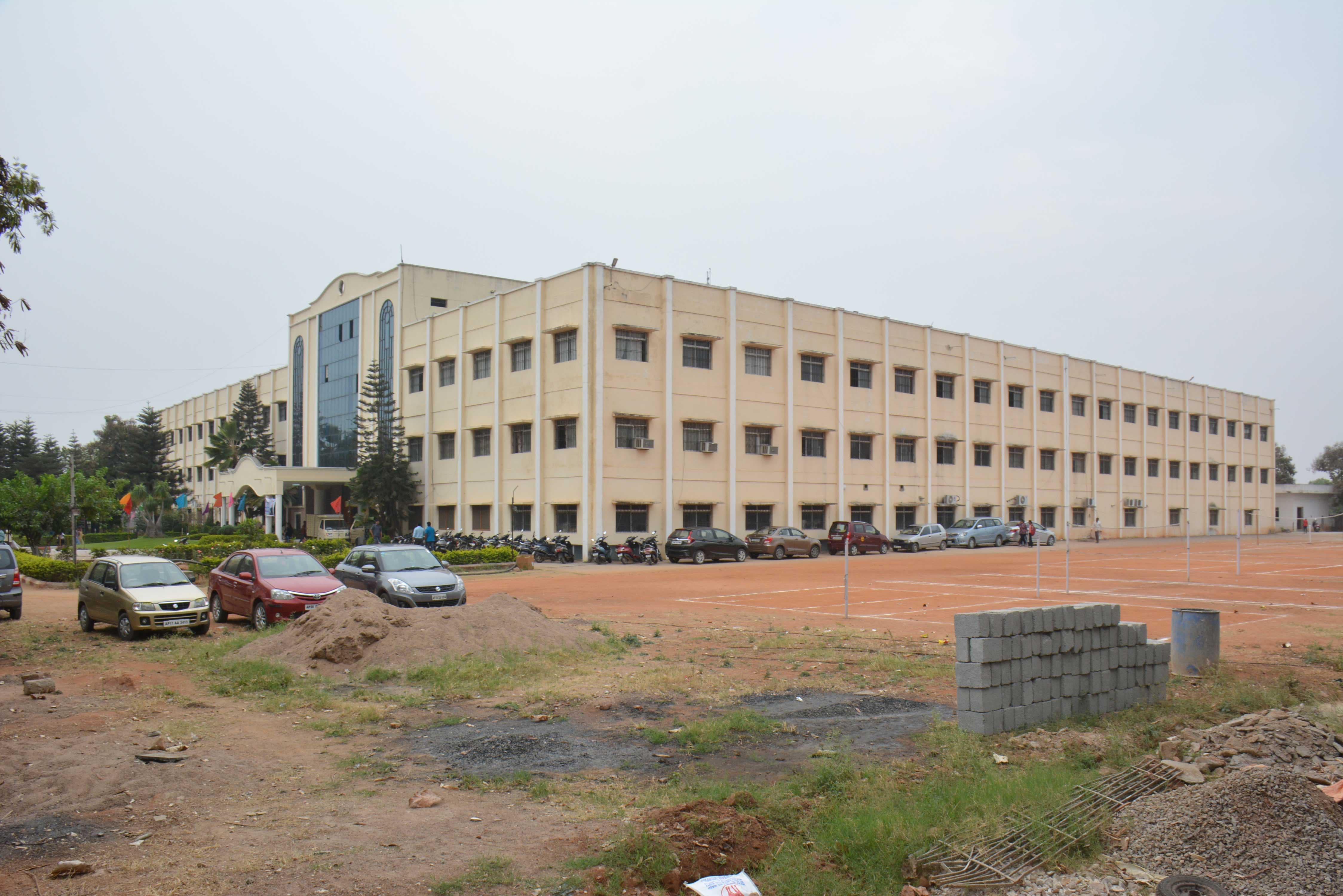 Sridevi Women's Engineering College Hyderabad Campus & Infrastructure photo 3
