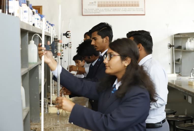 Poornima University Academic Building photo 8