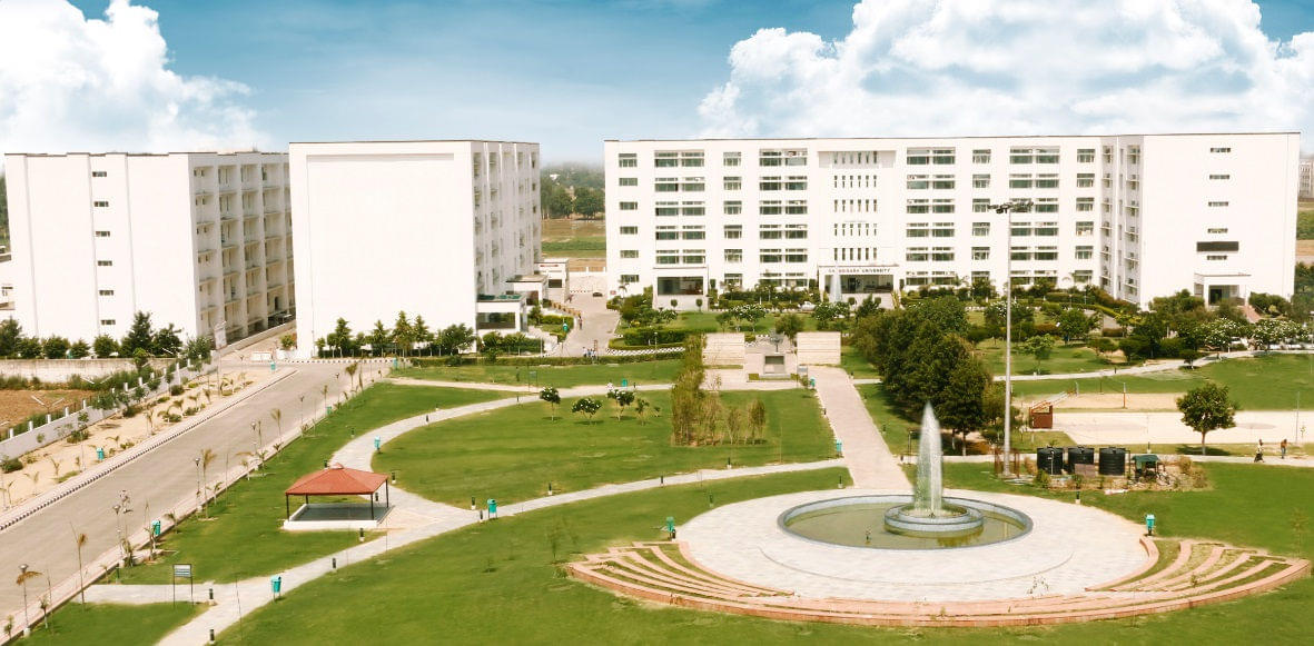 University Institute of Legal Studies, Chandigarh University Campus photo 4