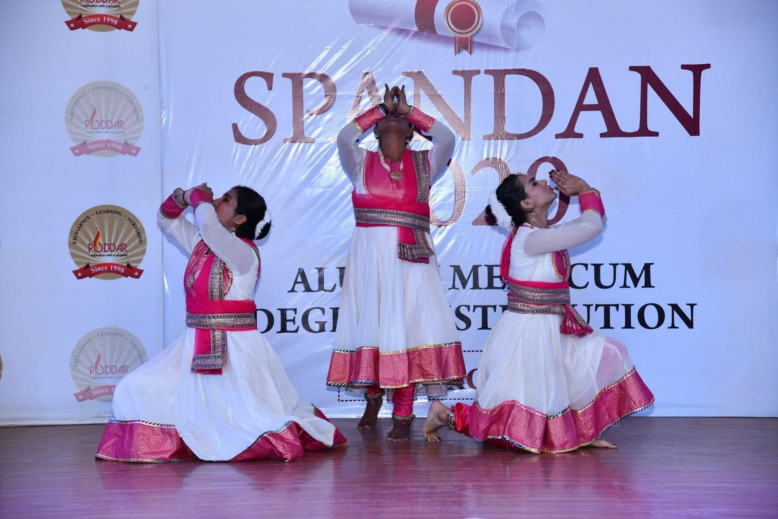 Poddar Group of Institutions Jaipur Spandan 2020 photo 10