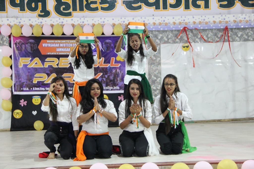 Vidyasagar Infotech College Jamnagar Farewell photo 19