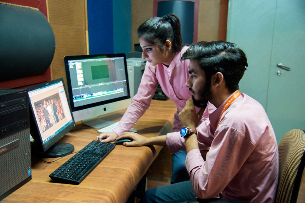 Jaipur National University  Labs photo 6