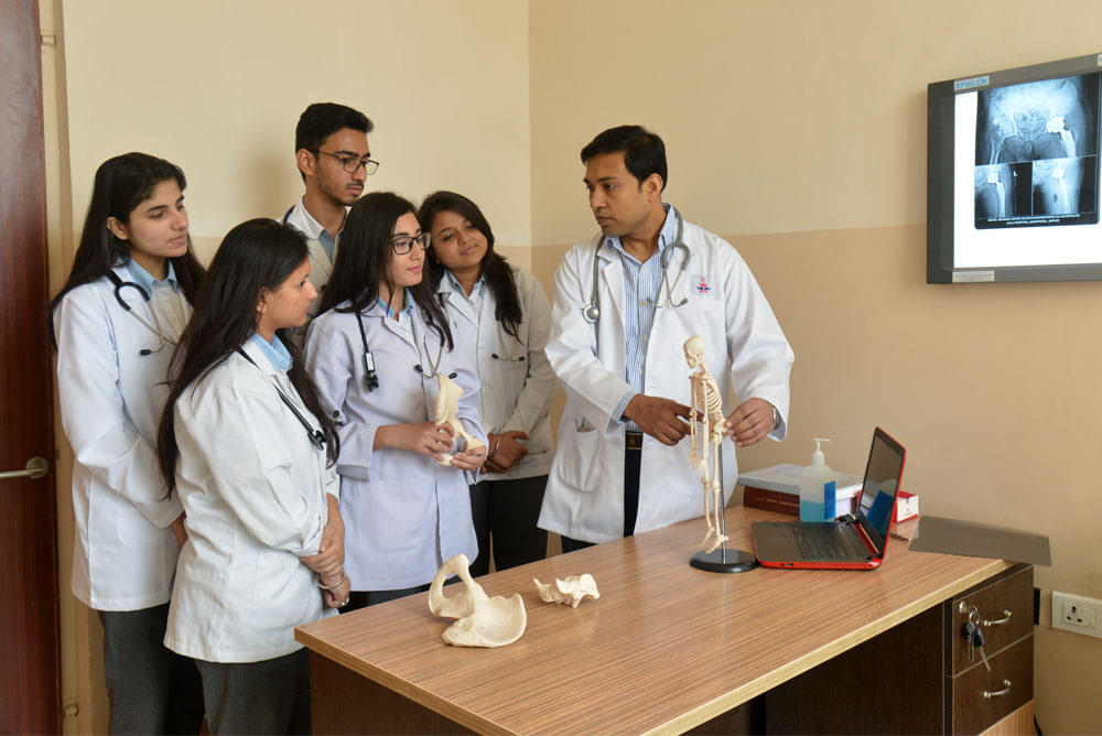 Jaipur National University  Labs photo 8