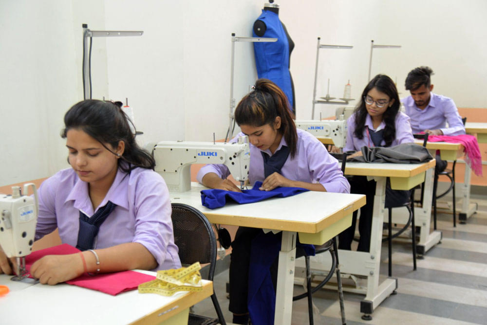 Jaipur National University  Labs photo 11