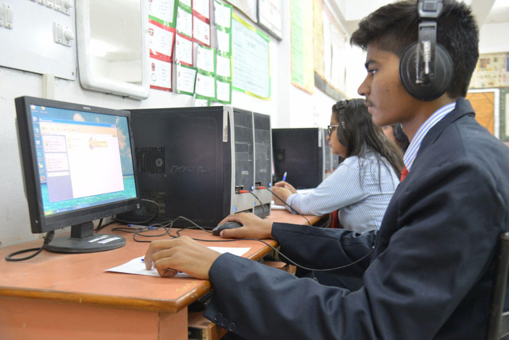 Jaipur National University Classroom photo 9