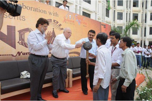 LJ University Sports photo 6