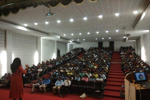 LJ University Seminars and Workshops photo 7