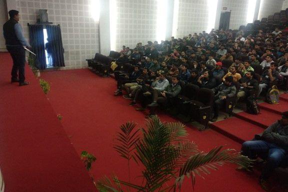 LJ University Seminars and Workshops photo 8