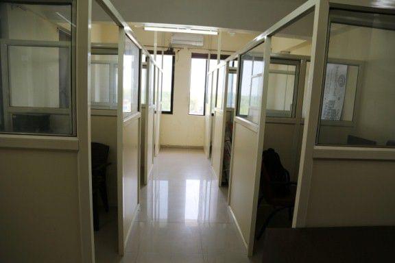 LJ University Infrastructure photo 13