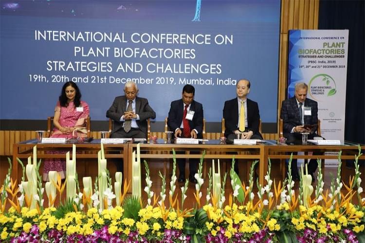 Ramnarain Ruia Autonomous College Mumbai International Confrence photo 1