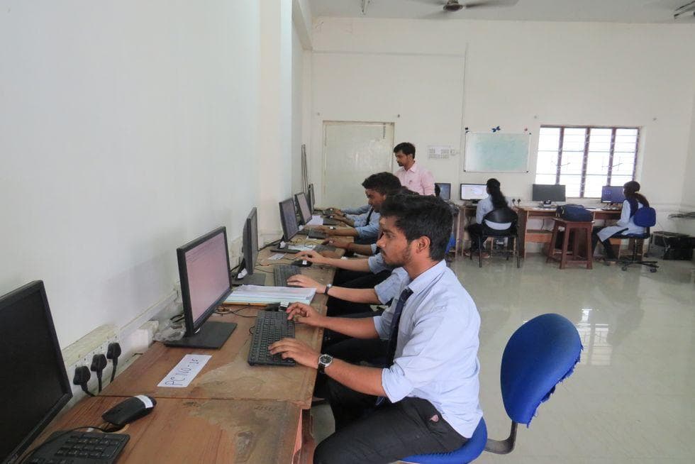 JIS School of Polytechnic Kolkata Labs photo 12