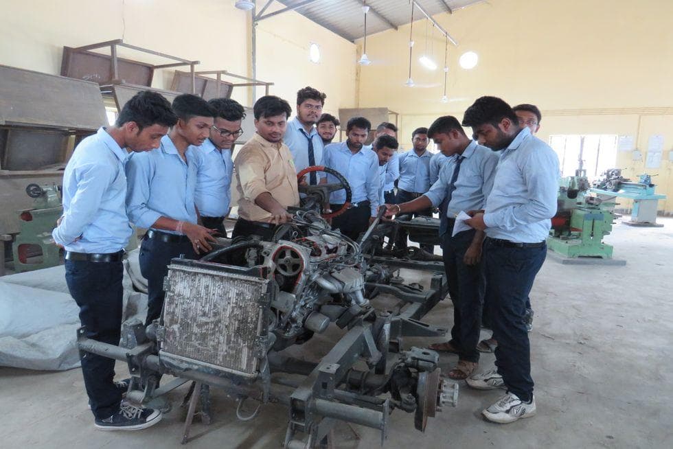 JIS School of Polytechnic Kolkata Labs photo 23