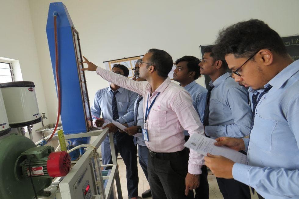 JIS School of Polytechnic Kolkata Labs photo 30