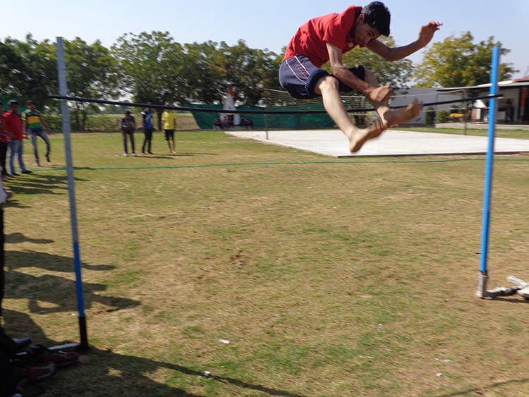 Amiraj College of Engineering and Technology Ahmedabad Sports photo 13