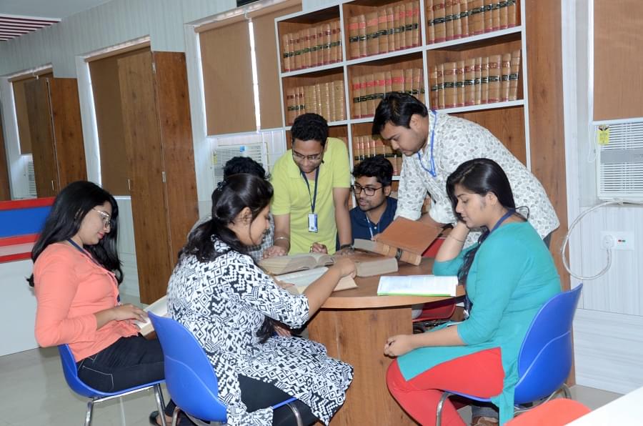 JIS University Facilities photo 12