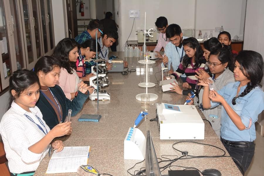 JIS University Facilities photo 19