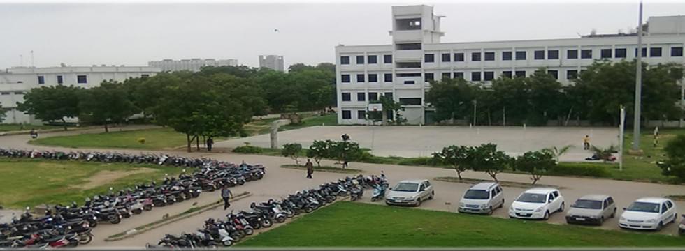New LJ College of Commerce Ahmedabad Infrastructure photo 4