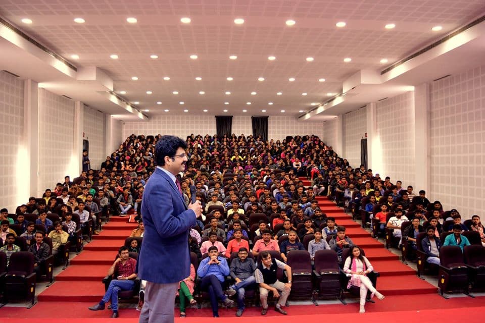 New LJ College of Commerce Ahmedabad Events photo 4