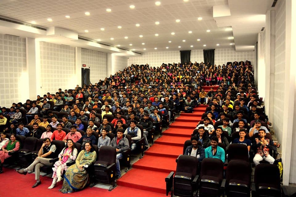 New LJ College of Commerce Ahmedabad Events photo 5