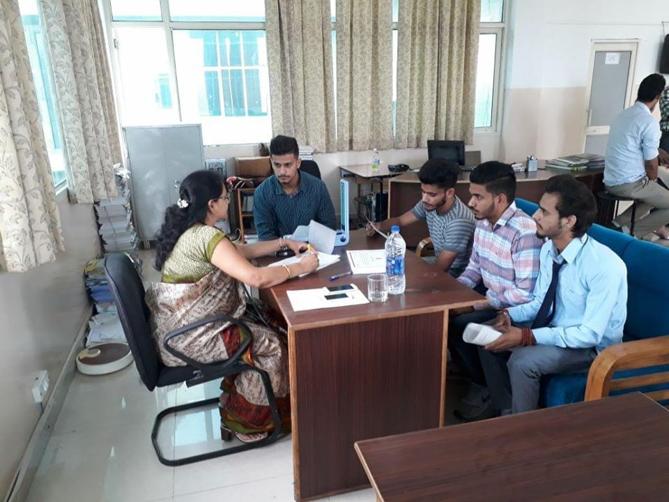 LR Institute of Engineering and Technology Solan Blood Donation Camp photo 3