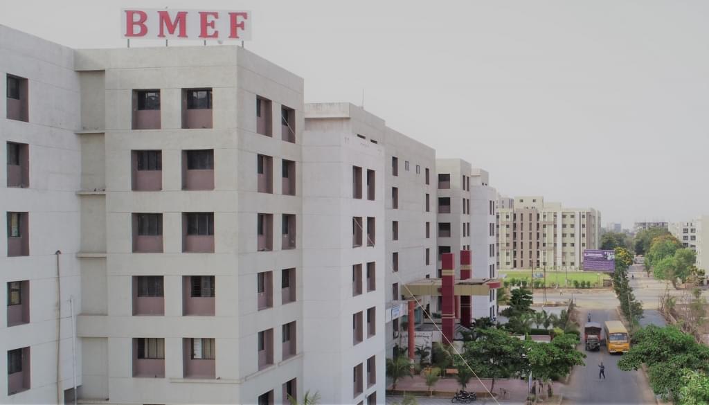 Bhagwan Mahavir Education Foundation Surat Academic Building photo 2