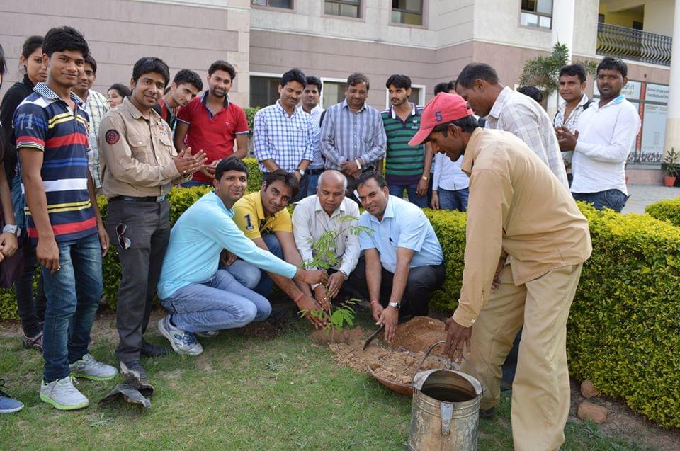 Shobhit University, School of Business Studies Meerut Events photo 3