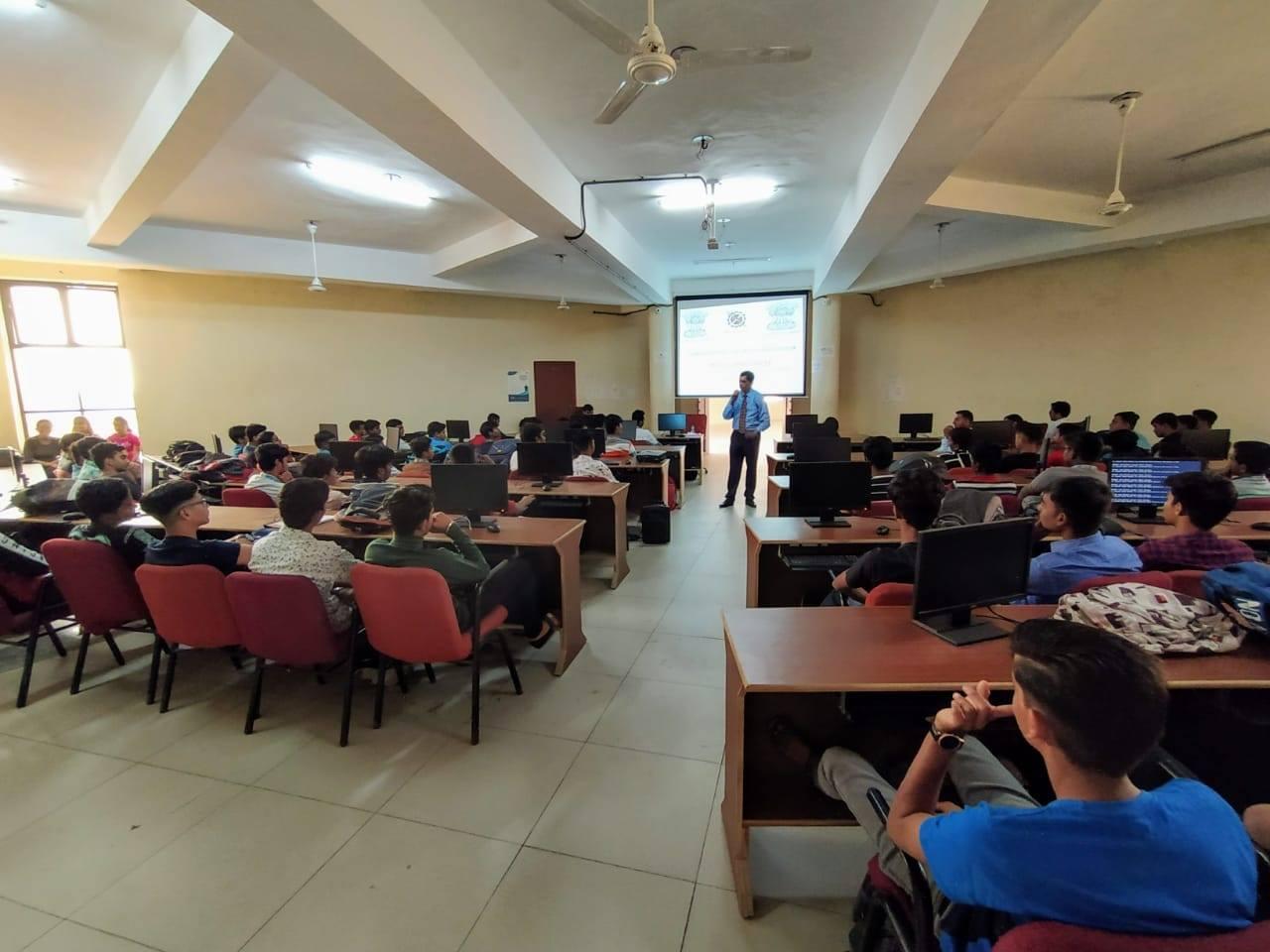 Neotech Institute of Technology Vadodara Campus photo 9