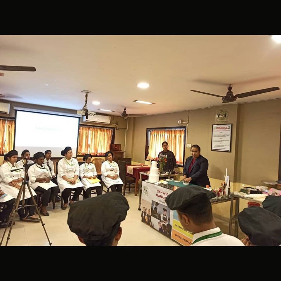 Sahyog College, Thane Campus Life photo 3