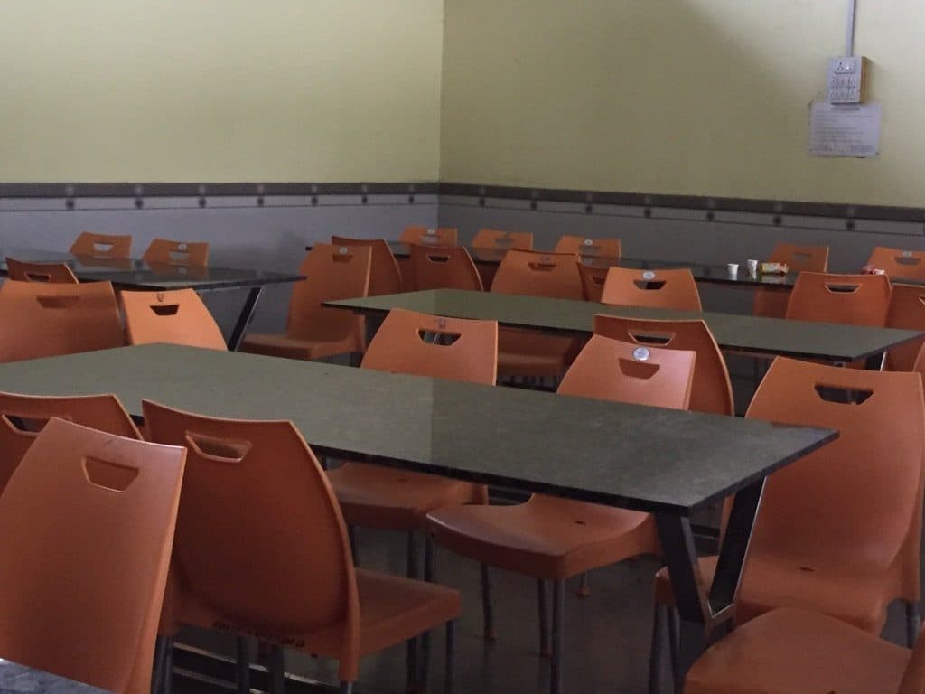 Shree Swami Atmanand Saraswati Institute of Technology Surat Cafeteria photo 5