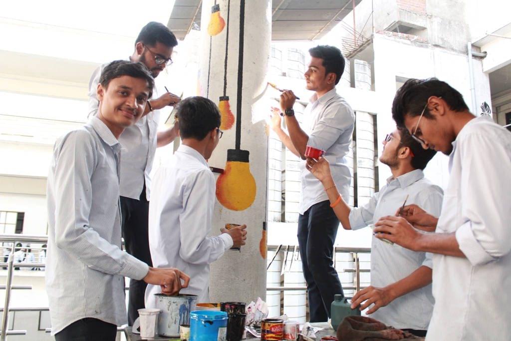 Shree Swami Atmanand Saraswati Institute of Technology Surat Academic Facility photo 21