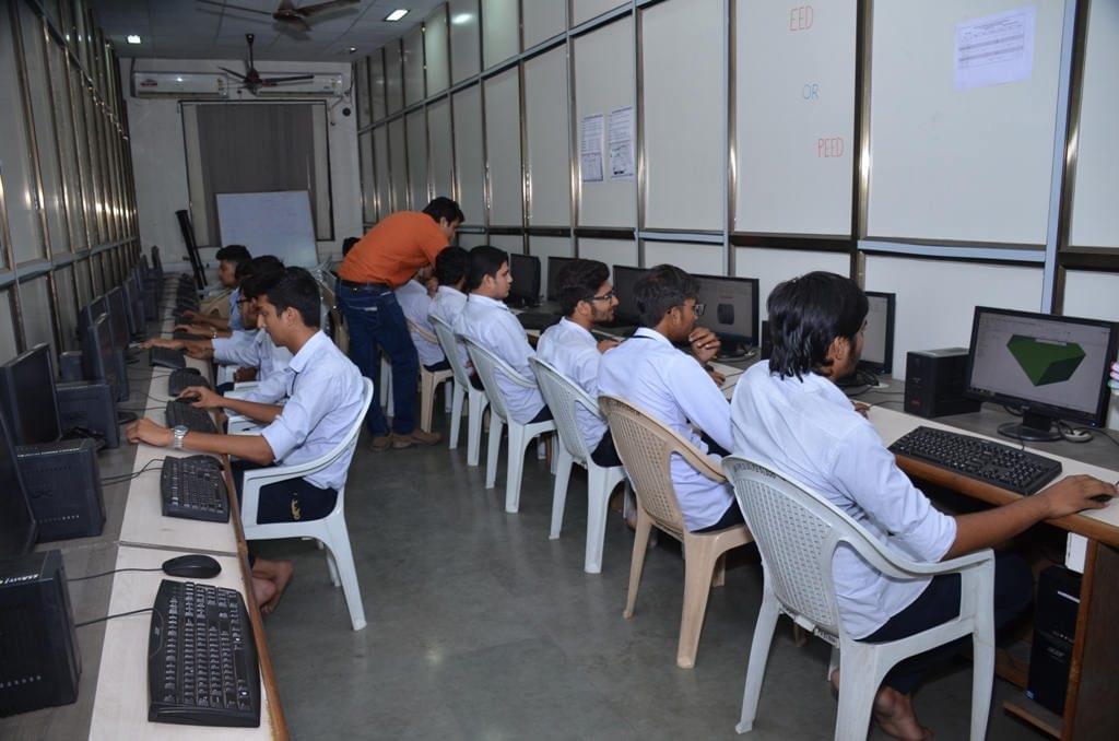 Shree Swami Atmanand Saraswati Institute of Technology Surat Academic Facility photo 28