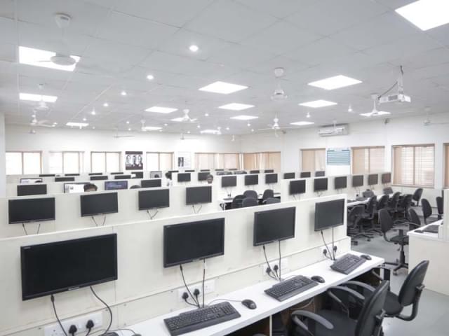 AISSMSCOE Library Lab photo 1