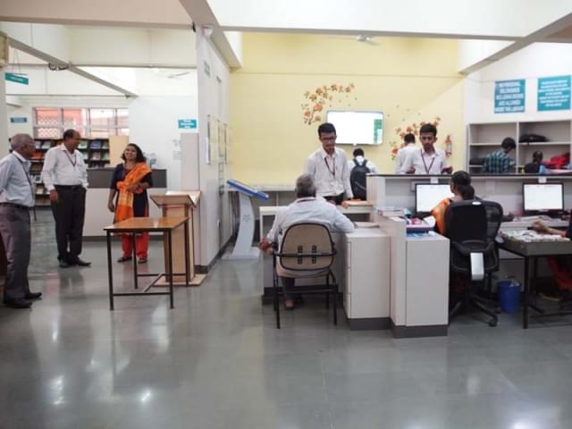 AISSMSCOE Library Lab photo 9