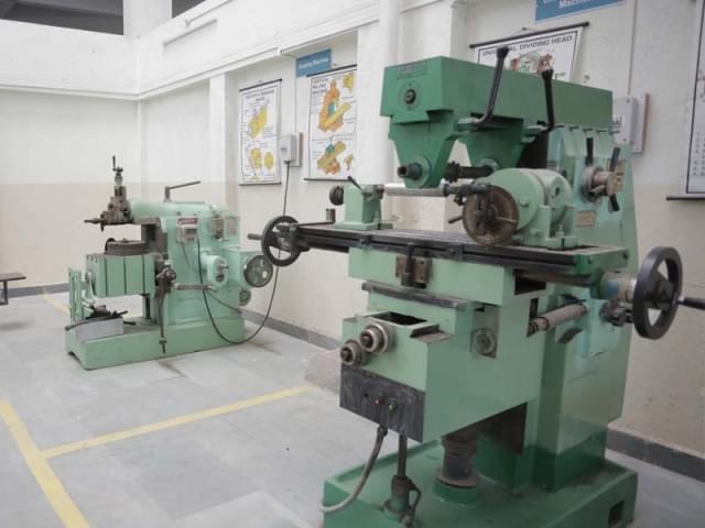 AISSMSCOE Library Lab photo 18