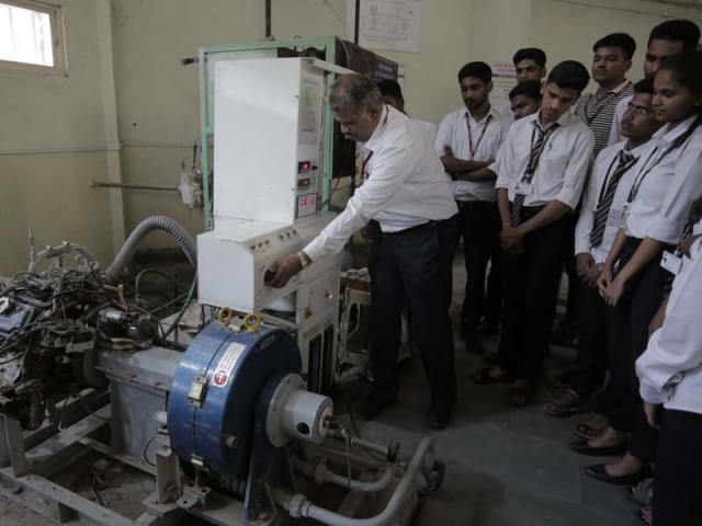 AISSMSCOE Library Lab photo 19