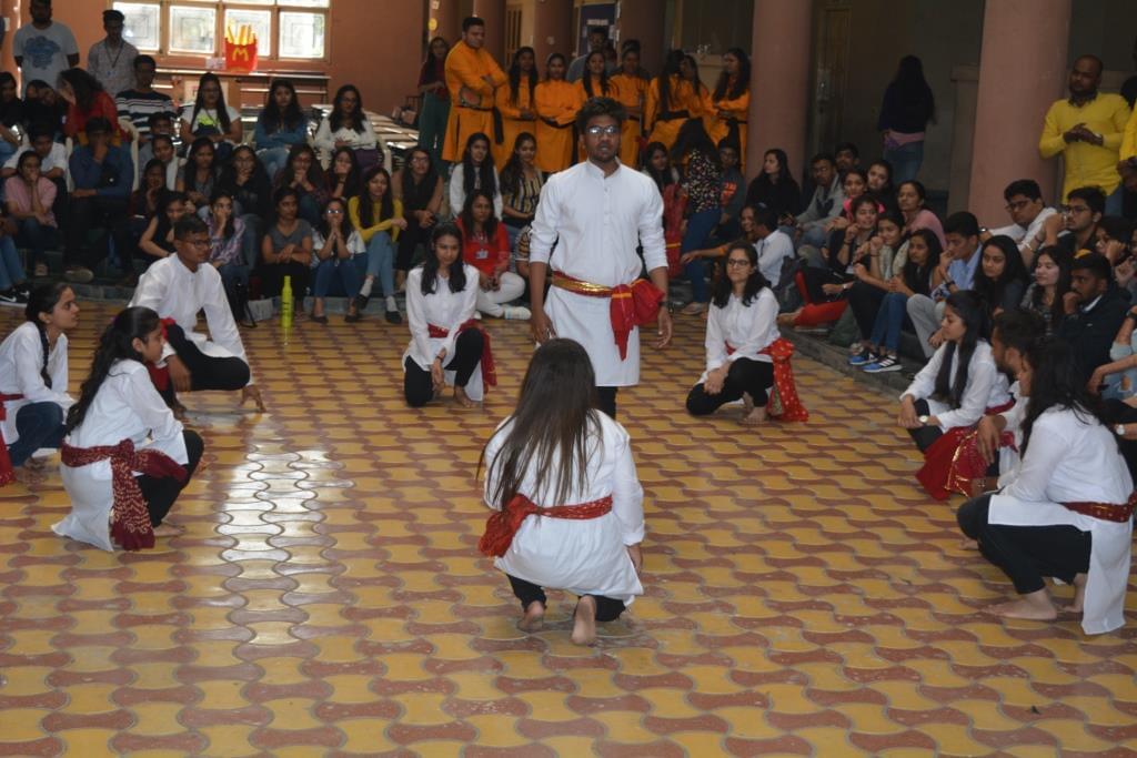 SR Luthra Institute of Management Surat Events photo 8