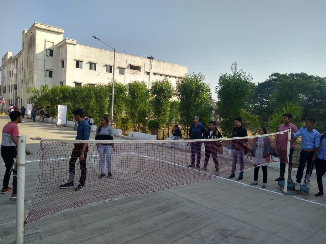 Vidhyadeep Institute of Computer and Information Technology Surat Sports photo 3