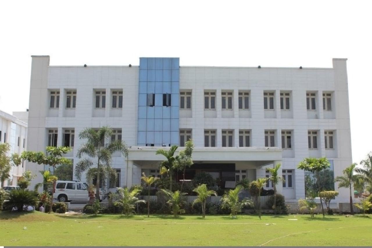 Vidhyadeep Institute of Business Administration Surat Infrastructure photo 1
