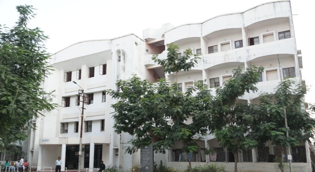 Sumandeep Vidyapeeth Vadodara Academic Building photo 4