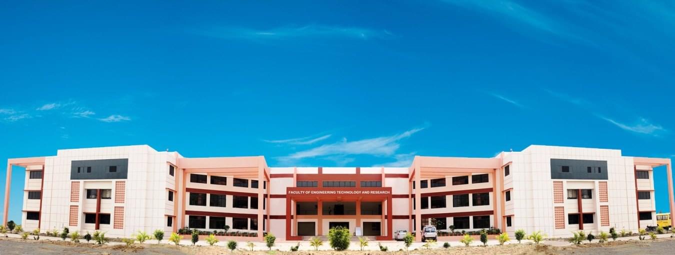 R.N.G. Patel Institute of Technology Bardoli Academic Building photo 1