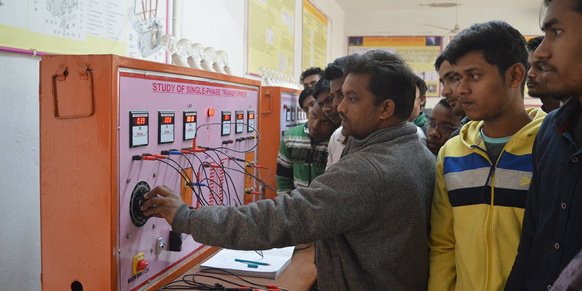 Government Polytechnic Khawarsan Seraikela College Overview photo 11