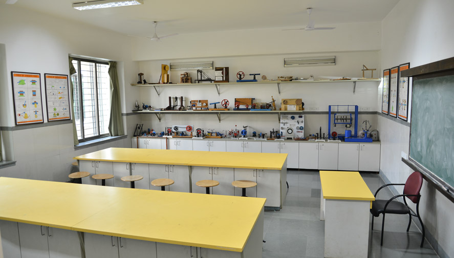 Sandip Polytechnic Nashik Laboratory (Mechanical Department) photo 15