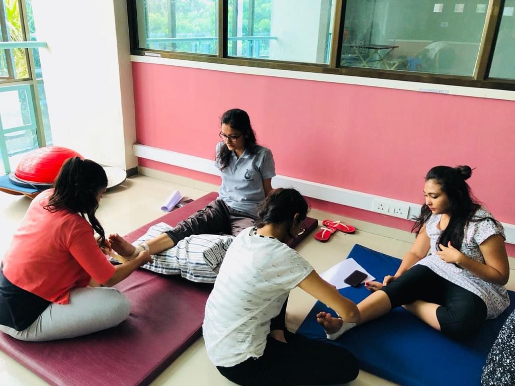 Shrimad Rajchandra College of Physiotherapy, Uka Tarsadia University Bardoli Extra-Curricular photo 9