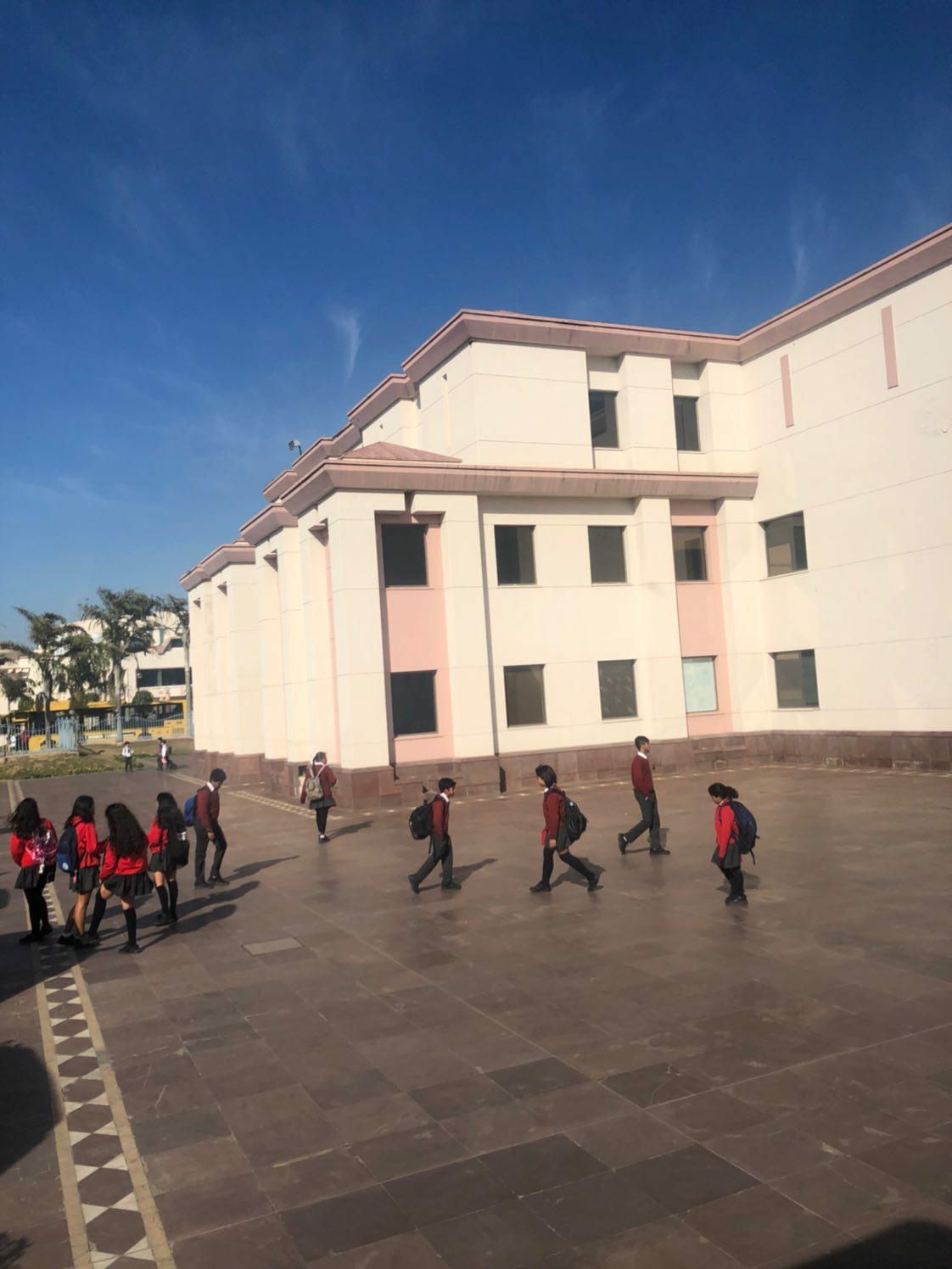 G D Goenka University, School of Medical and Allied Sciences Gurgaon Academic Building photo 3