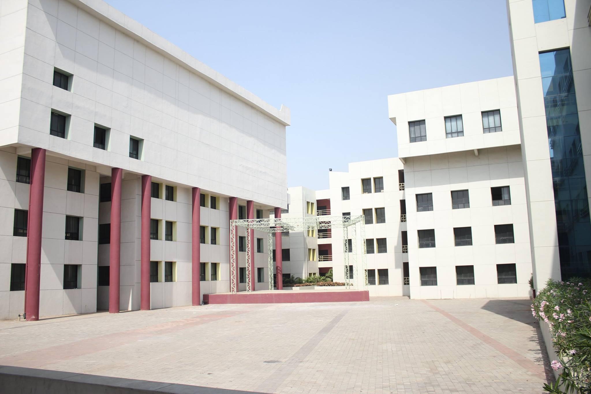 C. G. Bhakta Institute of Biotechnology, Uka Tarsadia University Bardoli Infrastructure photo 4