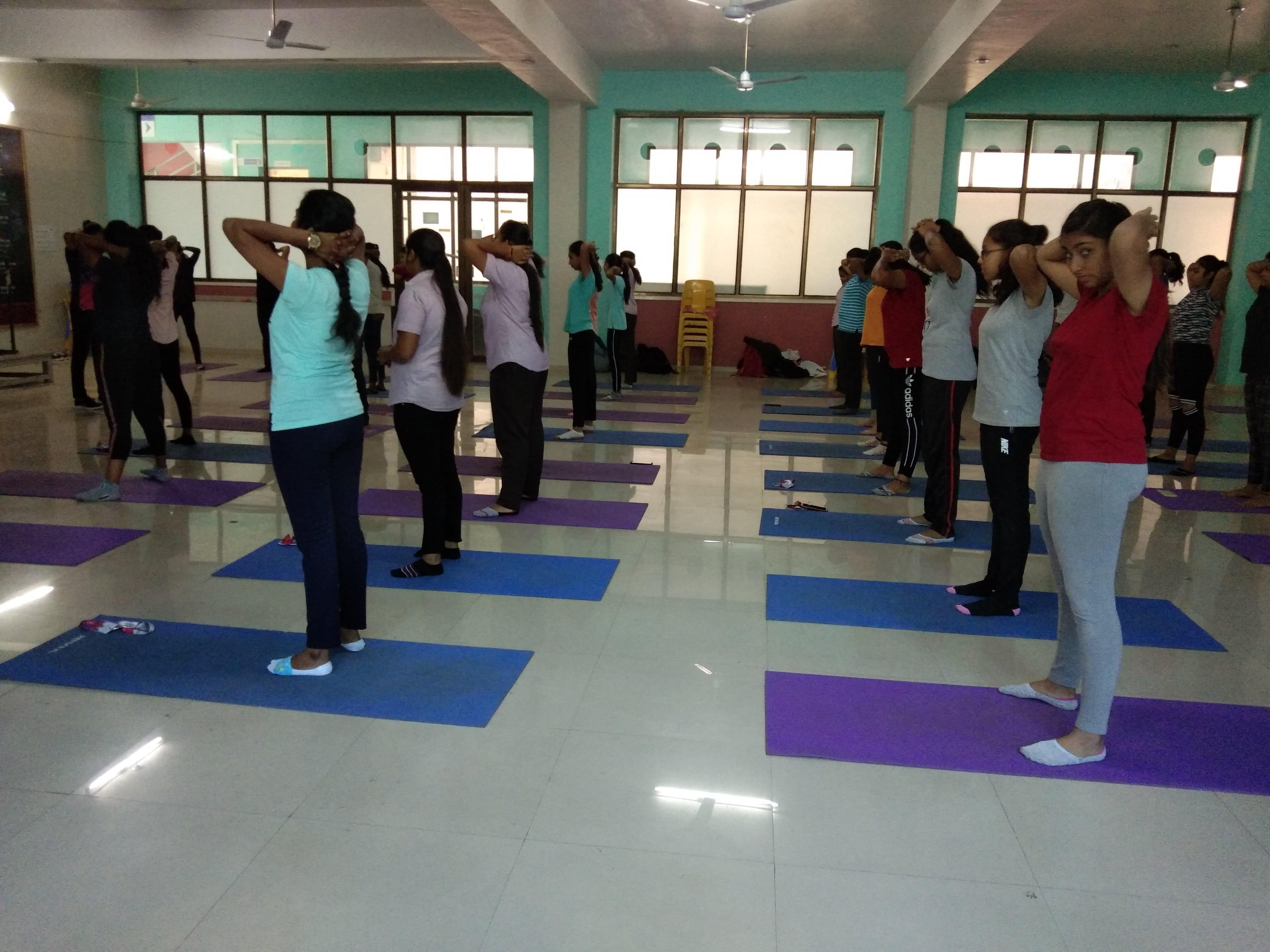 Bhulabhai Vanmalibhai Patel Institute Of Commerce, Uka Tarsadia University Bardoli Events and Cultural Activities photo 4